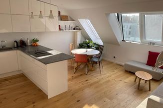 Dachgeschoßwohnung mit 2 Balkonen 3 Monate mieten / Fully furbished flat to rent for 3 months Nov 22 - Jan 23