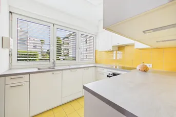 Stilvoller Wohnraum für die ganze Familie – 4-Zimmer-Erdgeschosswohnung mit Westterrasse &amp; Tiefgarage in Waidmannsdorf