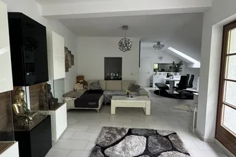 Traumhafte Terrassenwohnung und Seezugang in Mondsee - Luxusausstattung, top Lage, €1.600/Monat