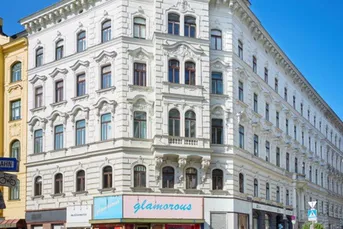 Weitblick über Wien - DG-Wohnung mitten im 6.Bezirk mit großer Dachterrasse zu vermieten!