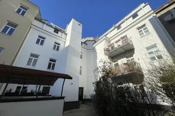Unbefristet vermietete 2-Zimmer-Wohnung in frisch saniertem Eckhaus zu verkaufen! 5 Min. zur zukünftigen U5 Station Elterleinplatz