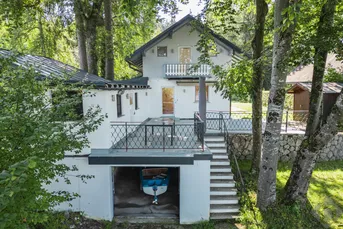 Rarität: Ihr Feriendomizil am Wallersee - mit Bootsgarage und direktem Seezugang