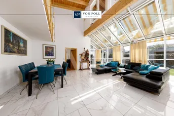 Großzügiges Haus mit Wintergarten, Kamin und Garten in familienfreundlicher Lage