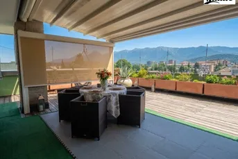 Entzückende kleine Penthousewohnung mit ca.100m2 Dachterrasse und einmaligen Fernblick in Bestlage/Völkendorf.