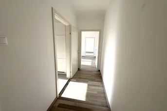 Helle 2 Zimmer Wohnung