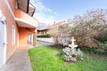 Mehrfamilienhaus in Mureck am Hauptplatz, 27 Zimmer, 723 m² - Vielseitige Nutzung &amp; Top-Investment für Anleger! Bestandsfrei!