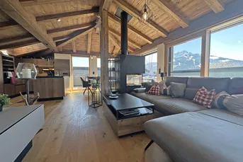 Maisonette-Dachgeschoss mit Dachterrasse, Whirlpool &amp; Sauna
