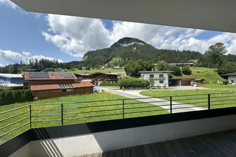 Neuwertige, moderne Wohnung mit traumhaftem Ausblick