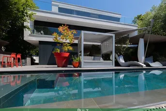 MODERNE, lichtdurchflutete DESIGNVILLA, in GRÜNRUHELAGE