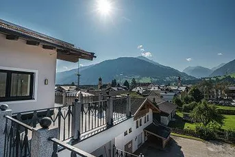Luxuriöse Penthouse-Wohnung mit Panoramablick im Stadthaus Mittersill