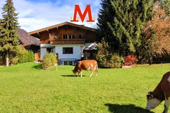 Landhaus mit exzellenter Aussicht und 4 Wohneinheiten