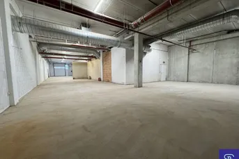 Ebenerdige 294m² Lagerfläche mit Rolltor Nähe Rautenweg - 1220 Wien