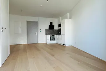 PROVISIONSFREI! ERSTBEZUG! THE SHORE! RUHIG! 1. REIHE AM WASSER! LICHTDURCHFLUTETE 2. ZIMMER MIT 7m² BALKON! CONCIERGESERVICE! FITNESS! SPA-BEREICH! EINBAUKÜCHE.