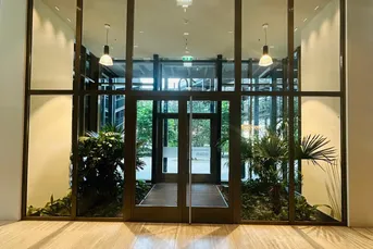 PROVISIONSFREI! HELIO TOWER! ERSTBEZUG! 18. STOCK! HELIO TOWER!! NÄHE U3! 1. ZIMMER MIT 9m² LOGGIA! WIENBLICK! EINBAUKÜCHE.