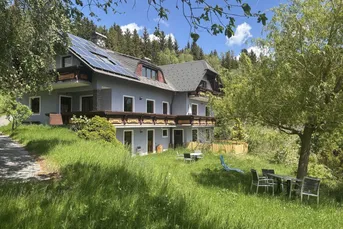Südlage in den Alpen, Österreich: Wohnhaus mit Tourismus-Option, traumhafter Blick, Ski/Wandergebiet