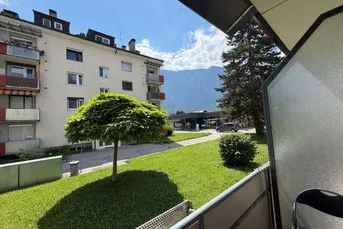 Dreizimmerwohnung mit zwei Balkonen und Parkplatz in Lienz zu verkaufen!