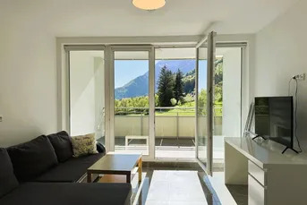 Der Blick auf den Grimming gehört hier zum Alltag - Ein Zuhause mit Raum für das Leben.