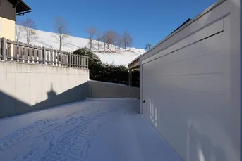 Doppelgarage mit Carport für Skibegeisterte mit E-Ladeanschluss in Tauplitz