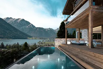 LUXURIÖSE RESIDENZ AM ACHENSEE – Lake View { SEEVILLA }