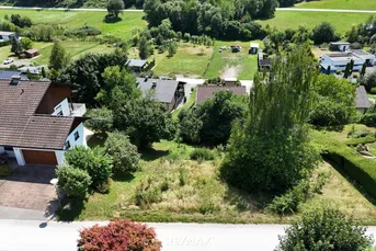 Baugrundstück mit Ausblick zum Weinberg