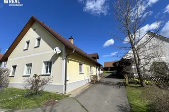 Ehemaliger Bauernhof mit großem Wohnhaus in St. Veit in der Südsteiermark