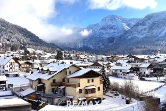 Toplage und Tradition: Hotel in den Tiroler Bergen an der Zugspitze!