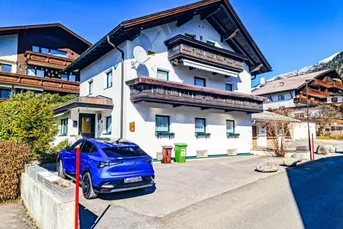 Vielseitiges 3-Parteienhaus in zentraler Ruhelage von Seefeld – ideal für Eigennutzer &amp; Investoren!