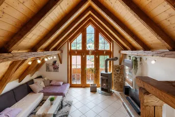 Individuelles Wohnen auf zwei Etagen mit Balkon und Garten in Pfunds!