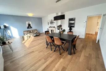 Erstbezug nach Sanierung! Helle Neubauwohnung in Ruhelage!