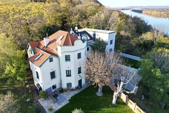 Jahrhundertwende-Villa mit großem Garten im beliebten neunzehnten Bezirk!