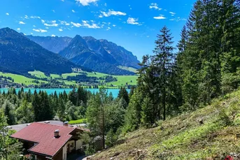 Großzügiges Grundstück mit Seeblick in Kranzach Nähe Walchsee zu kaufen