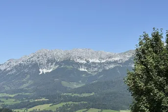 Grundstück mit Bestand nahe der Schipiste mit traumhaftem Kaiserblick