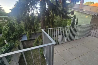 ++Stilvoll Wohnen und Arbeiten + Hochwertig sanierte 4-Zimmer-Oase Nähe Schloss Schönbrunn + Balkon und Loggia +mit zwei getrennten Wohneingängen+optimale Verkehrsanbindung++