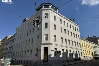 Neuwertige 1-Zimmer Wohnung mit Loggia