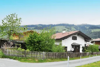 Charmantes Grundstück mit Altbestand