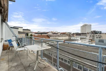 Großzügige Dachgeschoßwohnung mit ruhiger Südterrasse und Klimaanlage