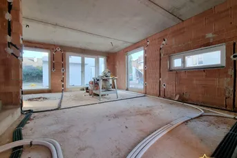 NOCH 2 HÄUSER FREI! TOP-AKTION! ECKHAUS MIT KELLER UM € 599.000! DACHTERRASSE. 71 m² GARTEN. ZIEGELMASSIVQUALITÄT. Provisionsfrei für den Käufer.