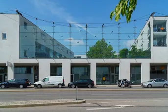 Geschäftslokal Nähe U6 Perfektastraße