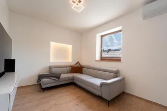 Stilvolle Obergeschosswohnung mit Hornblick (06845)