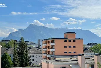 Stadt und Fernblick - Ihre leistbare 5-Zimmer-Wohnung mit Balkon zum selbst Sanieren