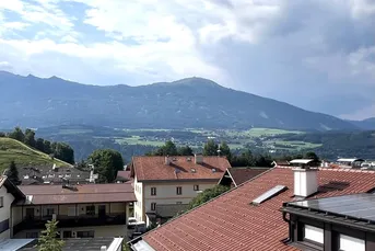 Ihr Bauprojekt in Arzl – Sonniges Grundstück mit bewilligter Architektenplanung!