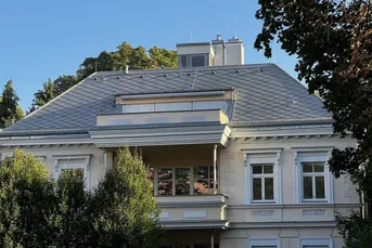 UNBEFRISTET: Dachterrasse und Balkon - helle, großzügige 5 Zimmer Wohnung mit Freiflächen und Lift in revitalisierter Altbauvilla - barrierefrei