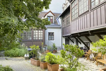 Dornbach: Einzigartige, entzückende Singlewohnung mit Haus-Charakter