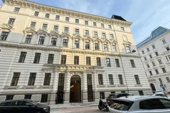 Frisch sanierter Altbau in bester Lage zu mieten