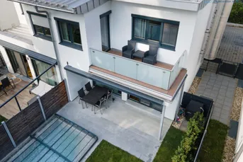IHR SOMMERREFUGIUM:- EDLES REIHENHAUS MIT POOL UND STELLPLATZ in ruhiger LAGE