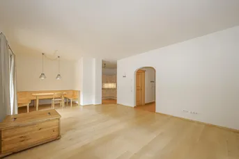 Großzügige Wohnung in ruhiger Zentrumslage