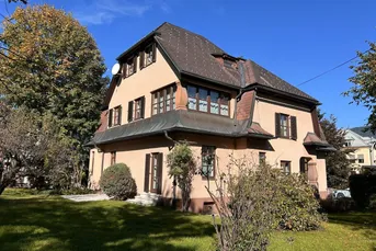 Villa! Elegante Zeitreise: Charmante Villa aus 1933 mit zeitlosem Flair!