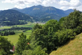 Baugrundstück mit traumhaftem Ausblick!
