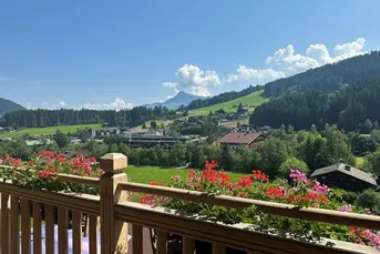 Großzügige und Einzigartige Landhausvilla in unverbaubarer Lage