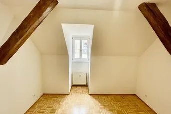 Dachgeschosswohnung im Zentrum Jakominiplatz - Provisionsfrei!